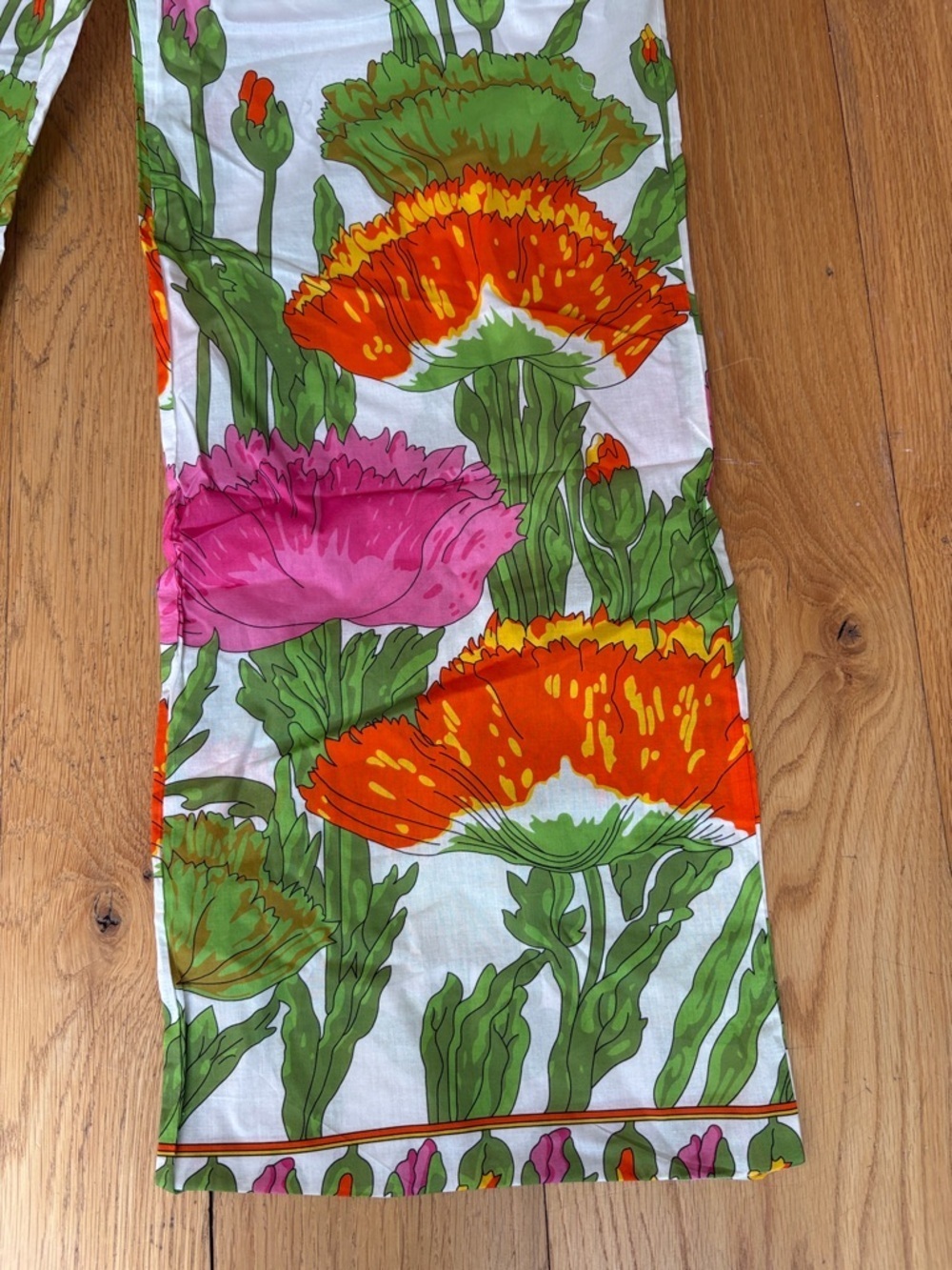 NWT Flora Bea NYC Rolla Pants. Size Large - Picture 3 of 6